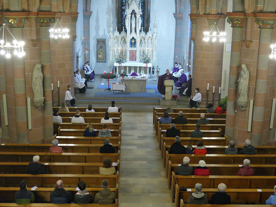 Beauftragung zu Lektorat und Akolythat in St. Marien, Volkmarsen (Foto: Karl-Franz Thiede)
